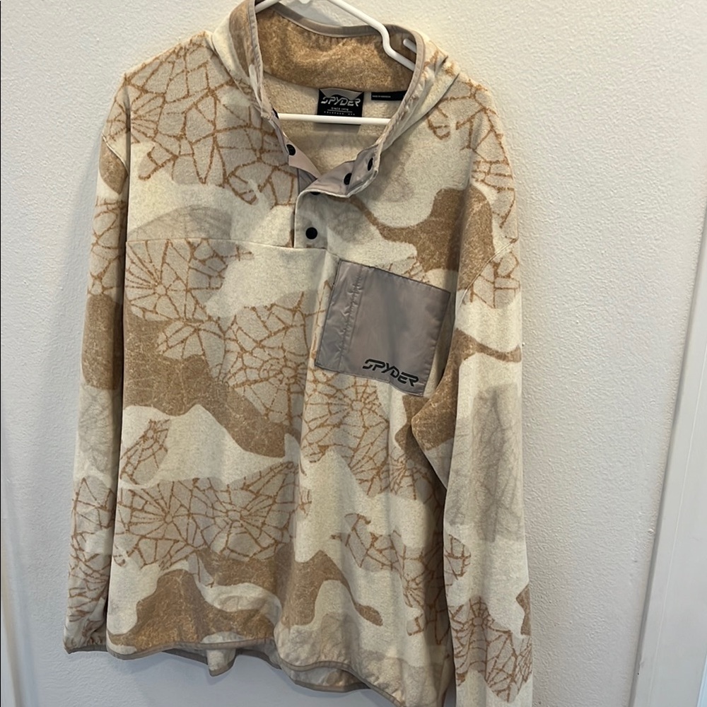 Spyder Beige and Tan Pullover